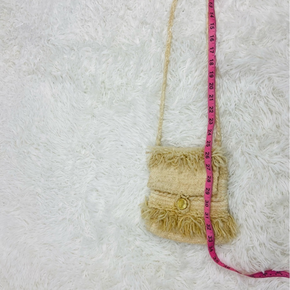 UNBRANDED cream mini fringe fabric crossbody knit boho golden button purse - Picture 8 of 14